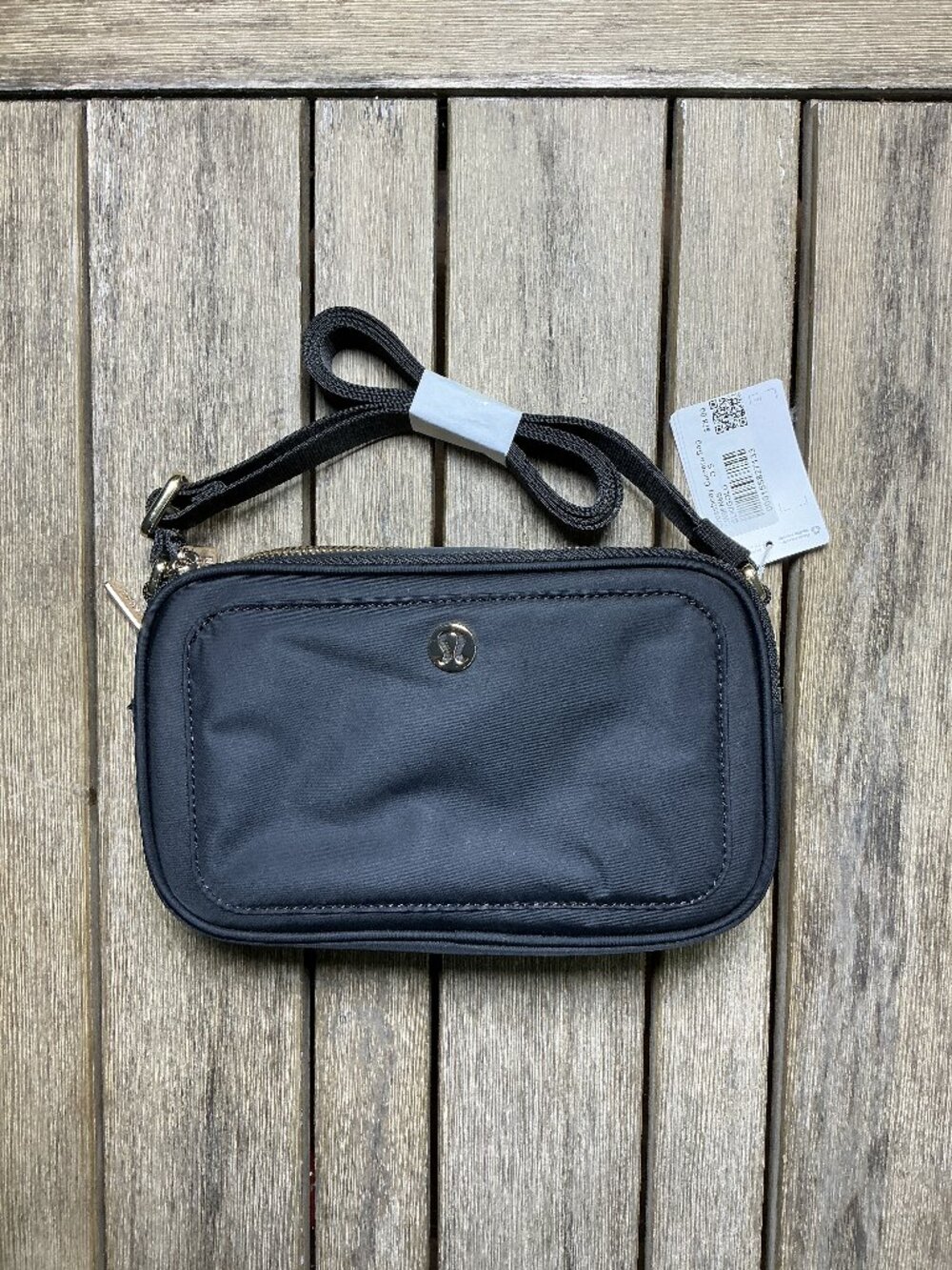 Lululemon Crossbody Camera Bag 2L - Black/Gold